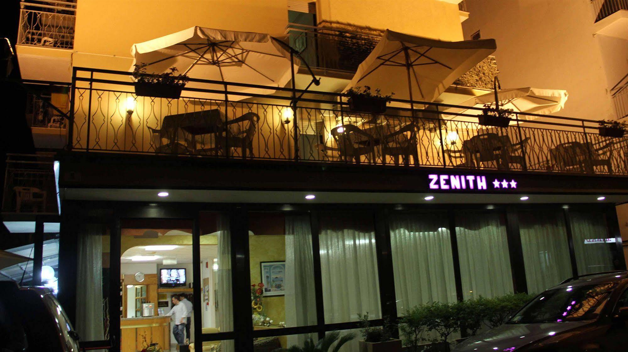 Hotel Zenith Rímini Exterior foto