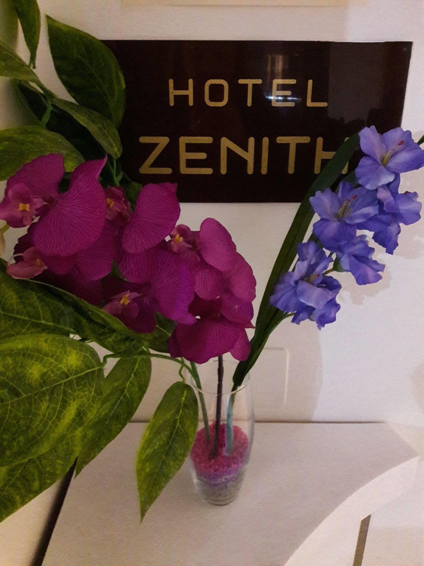 Hotel Zenith Rímini Exterior foto